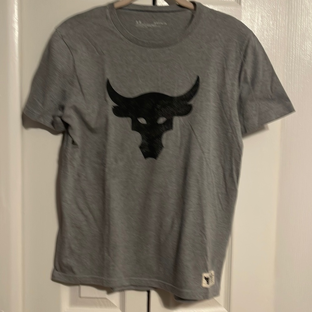 Under Armour blood sweat respect short sleeve shirt in size youth large